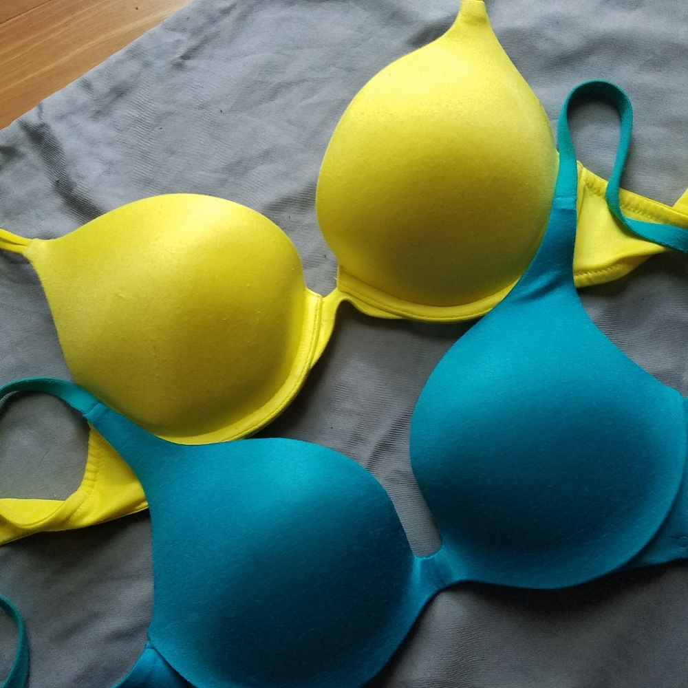 Two VS push up bra bundle